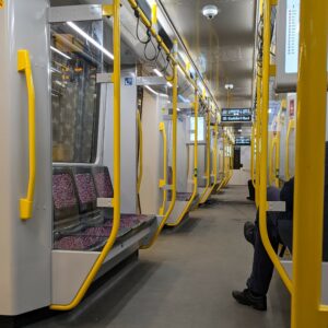 kondisi di dalam kereta U-bahn yang sepi