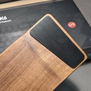 kaki karet pada sandaran tangan Keychron