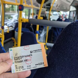 tiket bus kota plus nomor 580