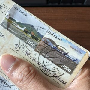 prangko seri Sarana Transportasi Udara pada kartu pos kiriman Mbak Erina Julia