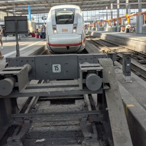 ujung rel (terminus) di Stasiun Utama M&uuml;nchen