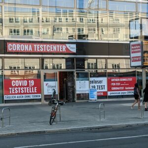 salah satu posko tes antigen gratis di Berlin yang semakin sedikit jumlahnya