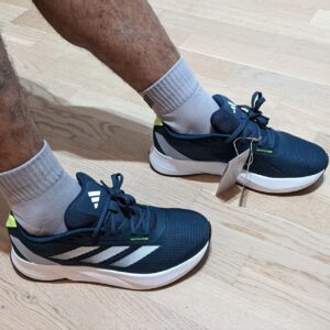 sepatu lari Adidas Duramo SL