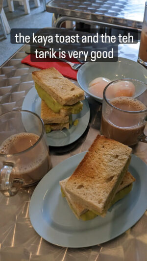 kaya toast dan teh tarik kedai Mamakan