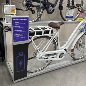 sepeda listrik di Decathlon