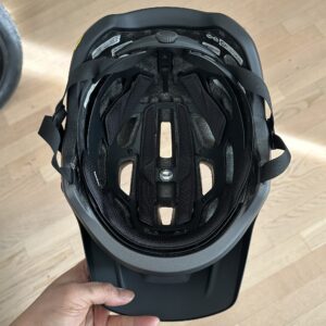 sistem MIPS pada helm Giro Source MIPS